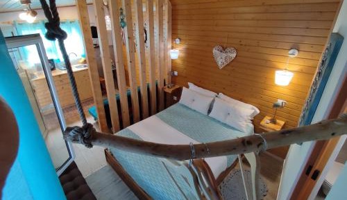 King Studio with Sofa Bed