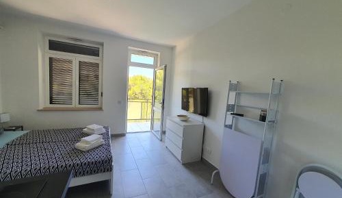 Studio with Balcony