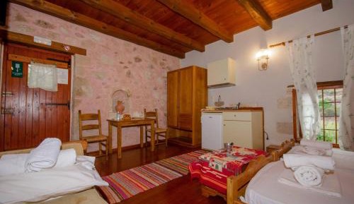Triple Room with Terrace