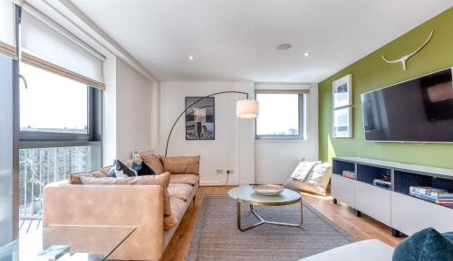 Two-Bedroom Argyle St 4/3 Apartment