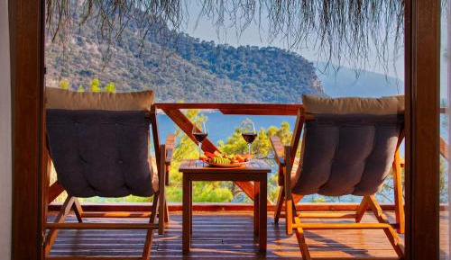 Double Room with Balcony and Sea View
