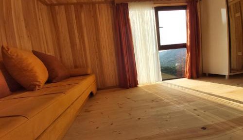 Studio with Mountain View