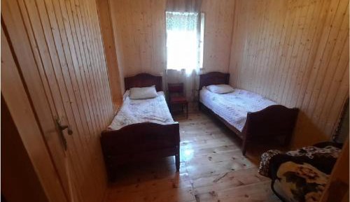 Twin Room with Shared Bathroom