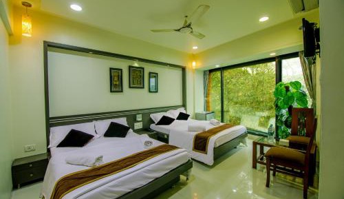 Deluxe Quadruple Room