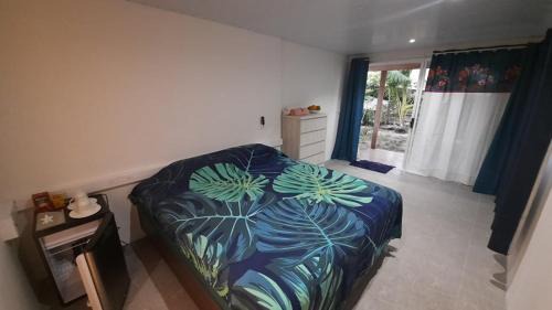 Deluxe Room (2 Adults + 1 Child)