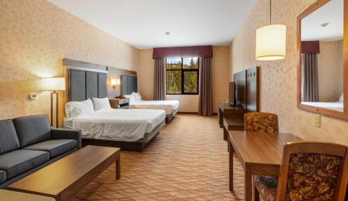 Two Queen Beds - Mountain View