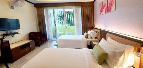 Twin Room with Balcony
