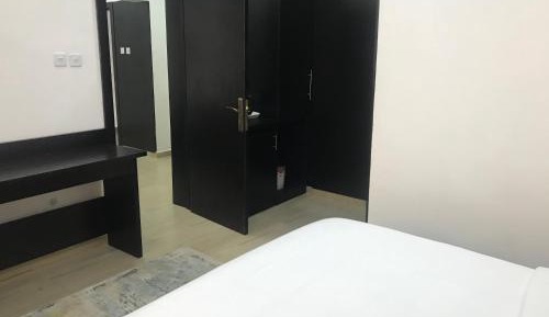 One Bedroom Apartment
