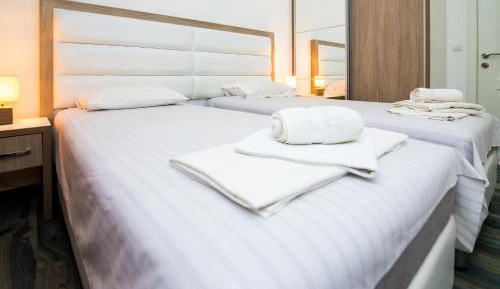 Two-Bedroom Apartment with Sea View (18) 