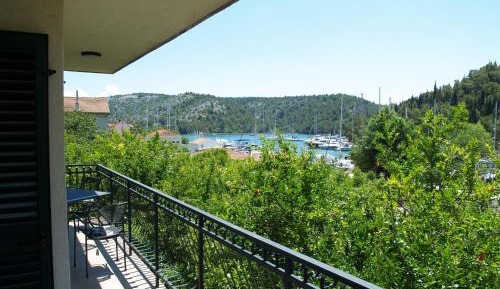 Two-Bedroom Apartment with Balcony and Sea View