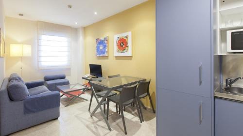 One-Bedroom Apartment (2 Adults + 1 Child)