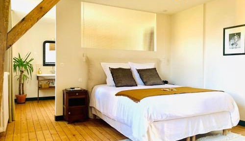 Double Room with Private Bathroom