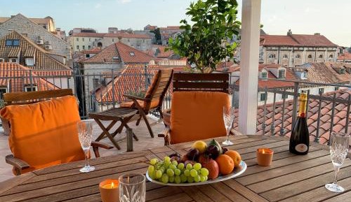 Studio with Terrace