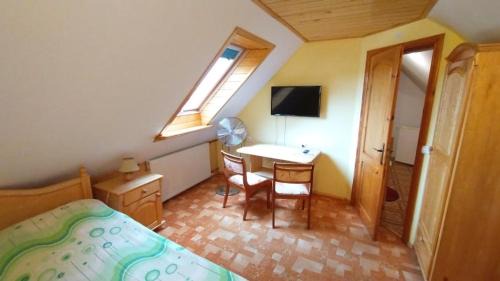 Double Room with Shared Bathroom