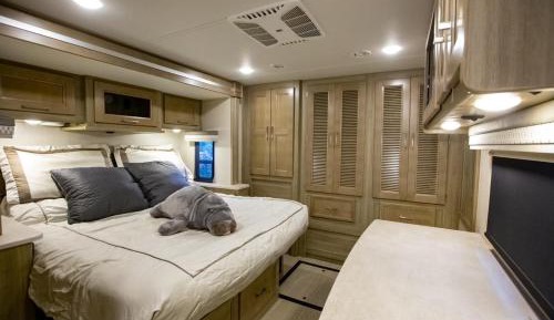 Deluxe Family Suite