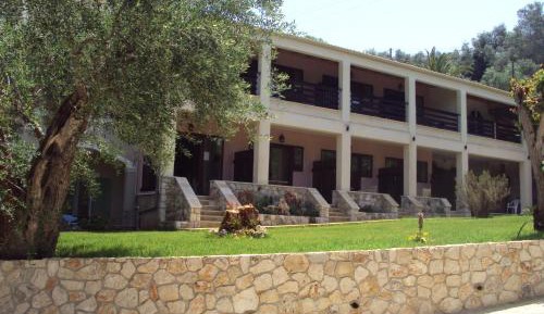 Studio (2 Adults)