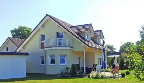 Three-Bedroom Holiday Home 