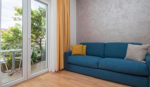 One Bedroom Apartment with Balcony
