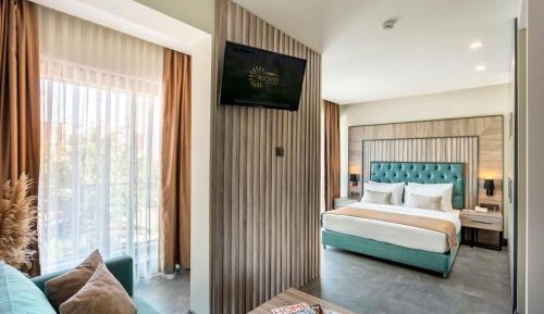 Junior Suite with Balcony