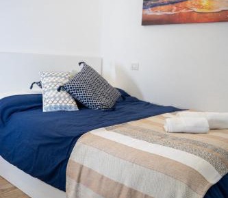 Deluxe Single Room with Balcony
