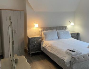 Two-Bedroom Apartment with Sea View