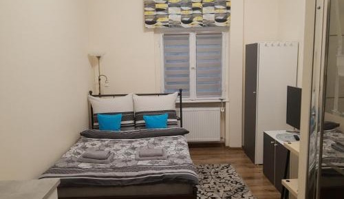 Apartment with Shower