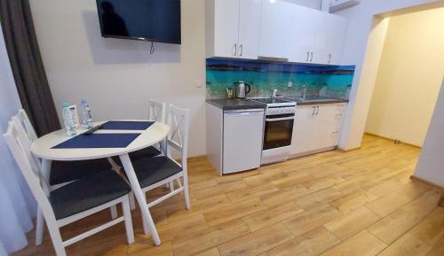 Apartment with Lake View