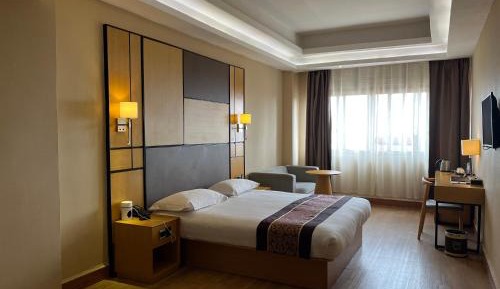 Deluxe King Room