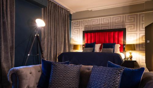 Deluxe Suite