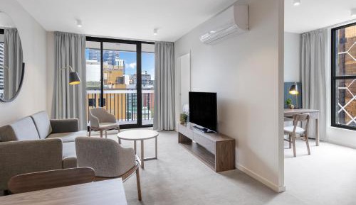 One Bedroom Apartment + Balcony