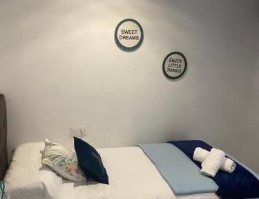 Single Room with Shared Bathroom