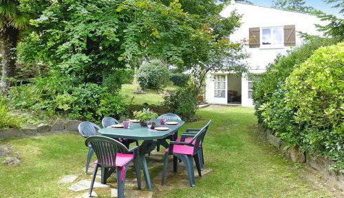 Three-Bedroom Holiday Home 