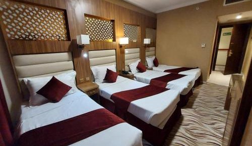 Quadruple Room with Bathroom