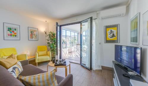 Apartment with Terrace