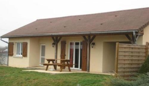 Holiday Home (4 Adults)