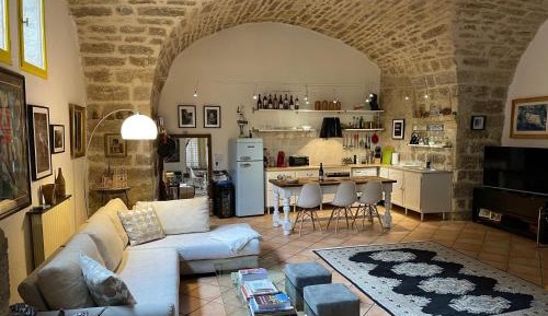 Apartment - Split Level
