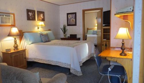 Standard Queen Room with Two Queen Beds