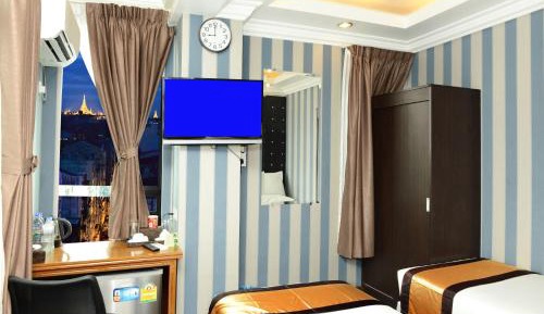 Grand United Deluxe Double or Twin Room with Shwedagon Pagoda View 