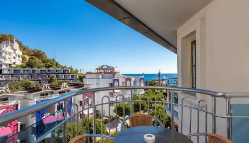 Standard Double Room with Land View