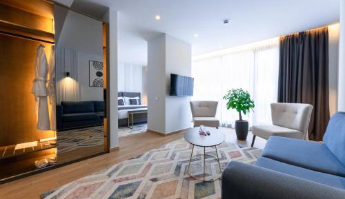 Superior Suite