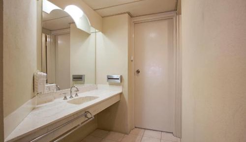 King Room with Spa Bath
