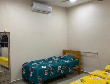 Triple Room with Private Bathroom