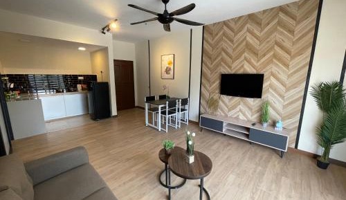 Deluxe Apartment