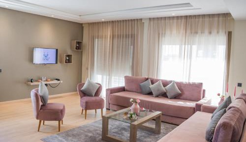 Deluxe Apartment
