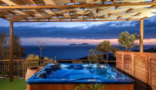 Giannios Suite