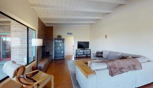 Four bedroom holiday home 