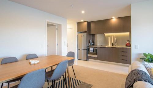 Apartment with Lake View
