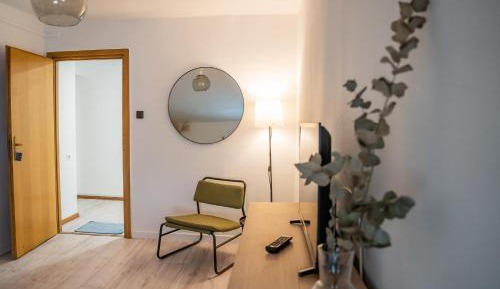 Single Room with Shared Bathroom