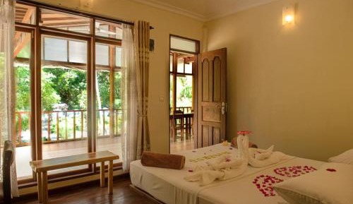 Deluxe Double or Twin Room with Sea View