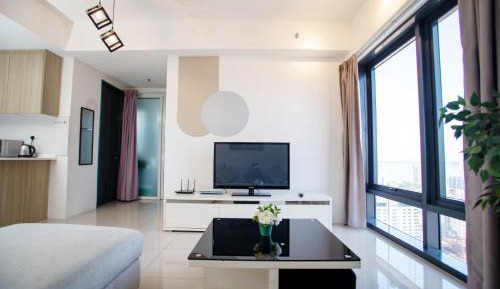 Family Room with Private Bathroom